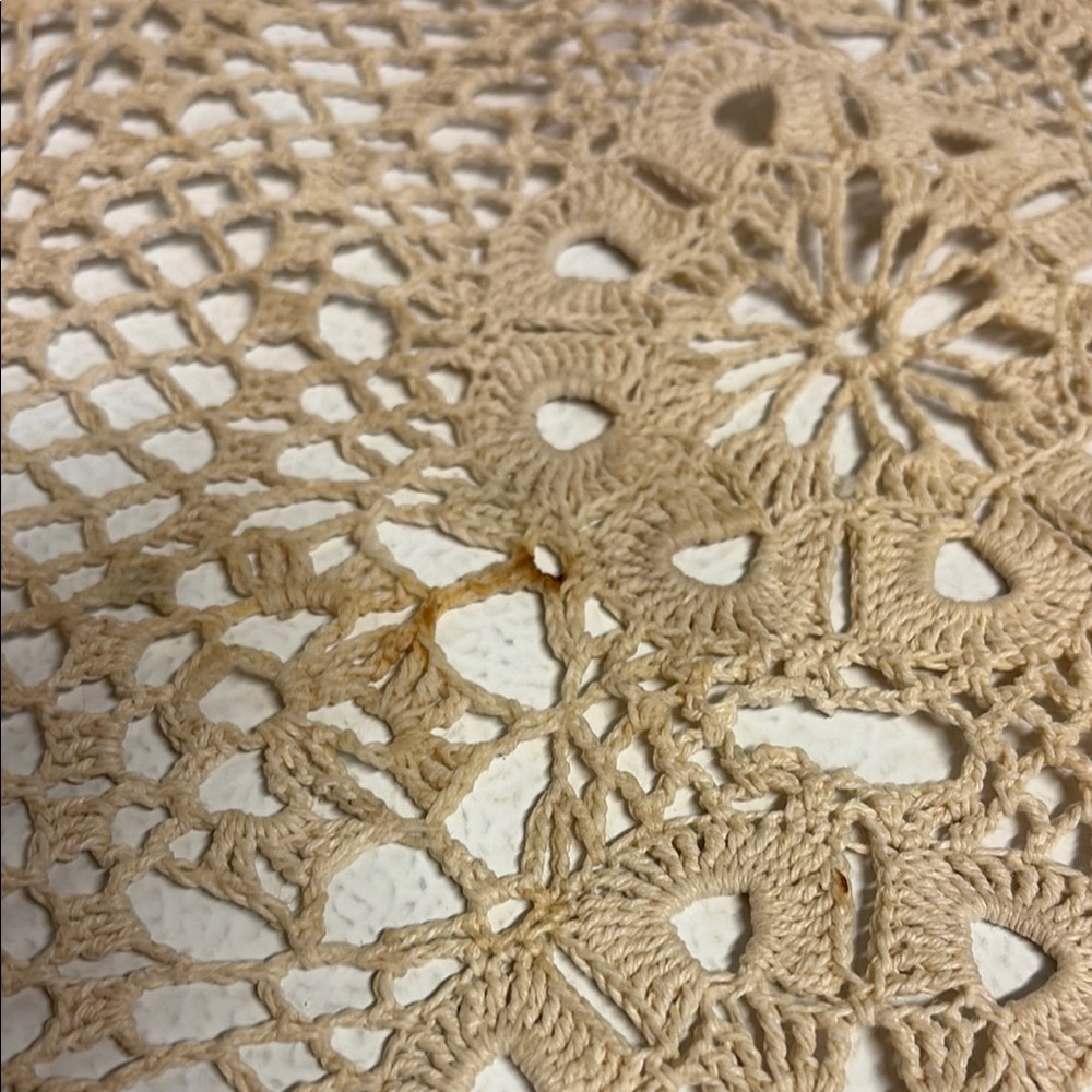 Vintage Crochet Doilies Set in Cream Set of 8 - Picture 9 of 16